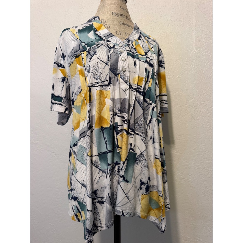 Southern Lady Womens Large Abstract Geometric Henley Short Sleeve Pleated Blouse